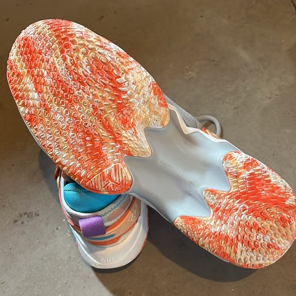 Jordans WHY NOT .5 basketball shoes excellent condition 9.5 - Picture 7 of 7